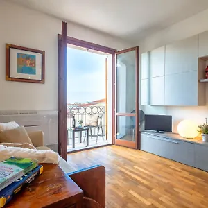https://vittorio-emanuele-71.in-sardinia.net